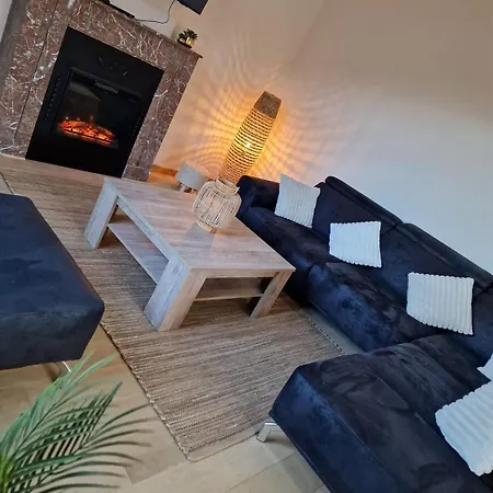 בית נופש Au Coeur De La Famenne