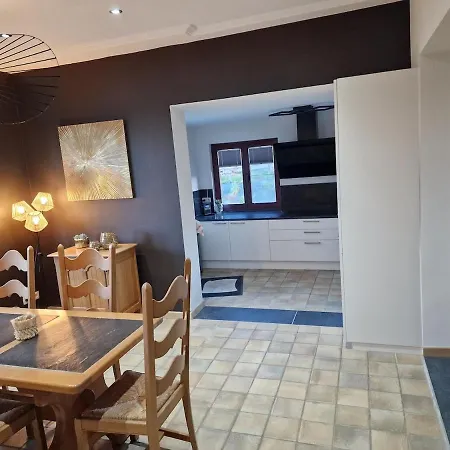 Au Coeur De La Famenne * הוייט